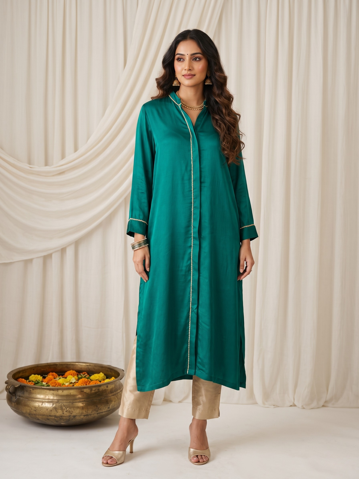 Sunheri Teal Silk Kurta