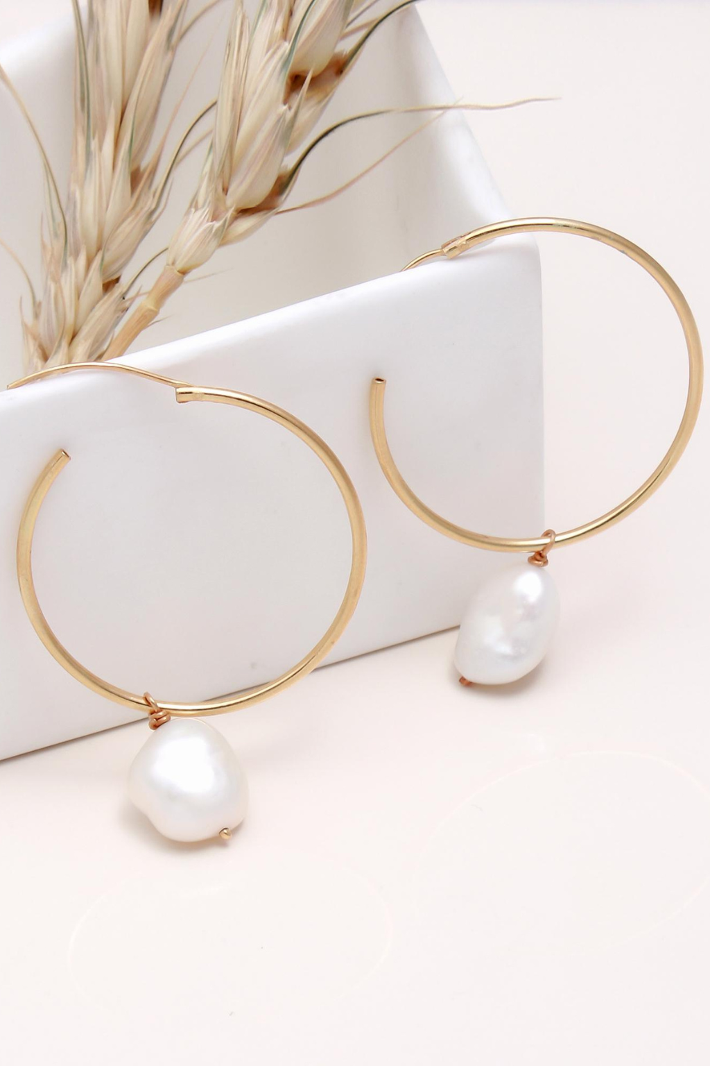 Luna Luxe Hoops